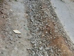 Solor Proyek Jalan Aspal Lapen Dana Desa 2024 Rusak Parah Jadi Sorotan  Komisi 1V Dan Komisi I DPRD.